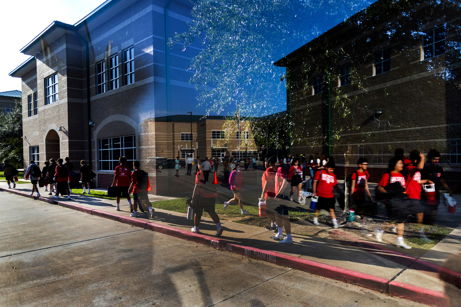 Crecimiento masivo de Colony Ridge es un reto para Cleveland ISD ...